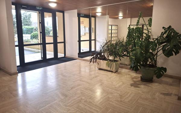 Appartement à vendre    3 pièces • 51,30 m2 Saint-Paul-lès-Dax