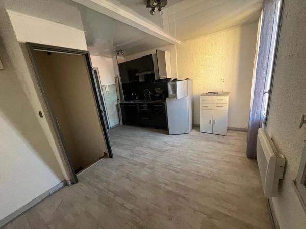 Vente                                                      Immeuble
                        
                     4 pièces                      90 m2                     à Perpignan