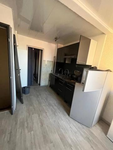 Vente                                                      Immeuble
                        
                     4 pièces                      90 m2                     à Perpignan