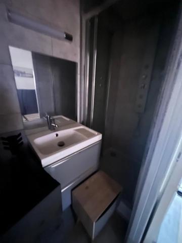 Vente                                                      Immeuble
                        
                     4 pièces                      90 m2                     à Perpignan