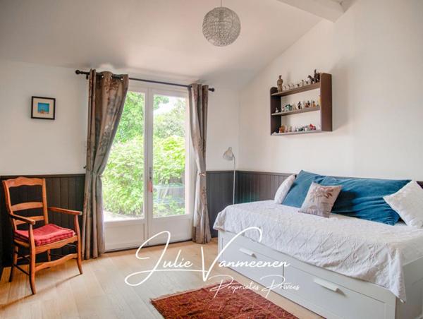 Maison Roquettes 7 pièce(s) 185.06 m2