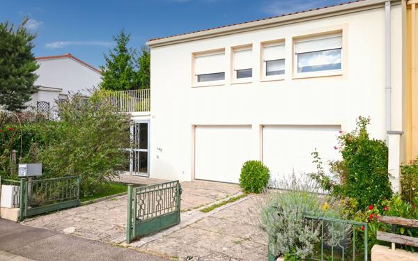 Maison à vendre    5 pièces • 125 m2 Metz