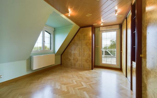 Maison à louer    6 pièces •  Holtzheim