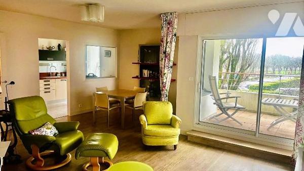 Calme et résidentiel. - Exclusivité de l'Etude Notariale Cheuvreux Rennes

Un appartement T3 ...