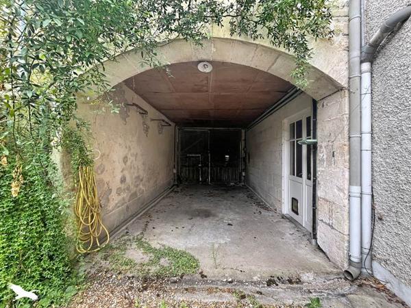 Maison 86 336 € Châteauneuf-sur-Charente 8 p 191 m² DPE F