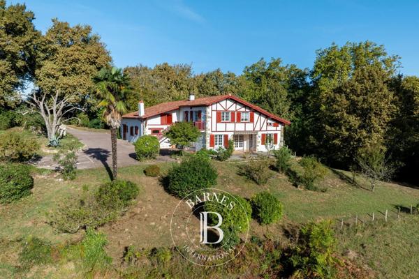 Urcuit, Maison 5 Chambres -  478 m² à vendre