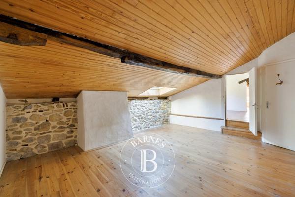 Urcuit, Maison 5 Chambres -  478 m² à vendre
