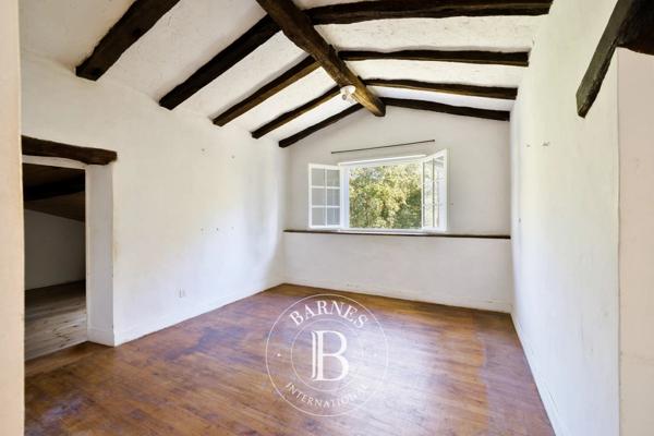 Urcuit, Maison 5 Chambres -  478 m² à vendre
