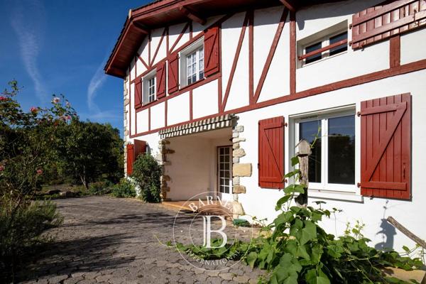 Urcuit, Maison 5 Chambres -  478 m² à vendre