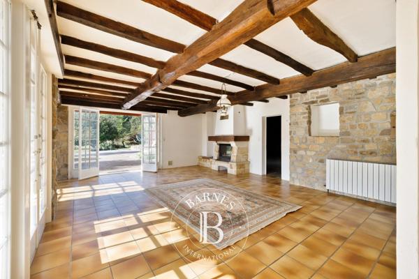 Urcuit, Maison 5 Chambres -  478 m² à vendre