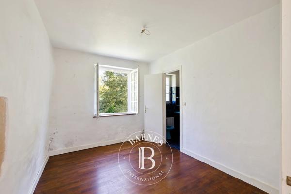 Urcuit, Maison 5 Chambres -  478 m² à vendre