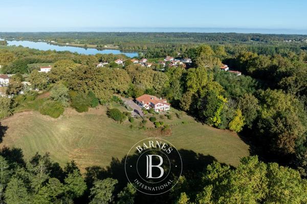 Urcuit, Maison 5 Chambres -  478 m² à vendre