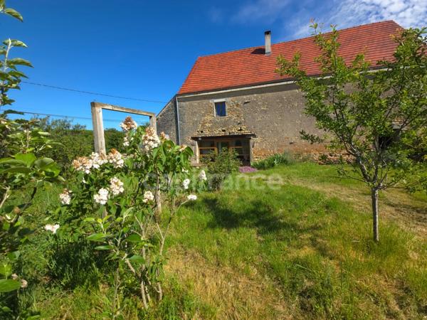 Maison de charme rare au cœur du Vézelien – environ 150 m² habitables, fort potentiel de 230 m2 - 2 chambres potentiel 5
