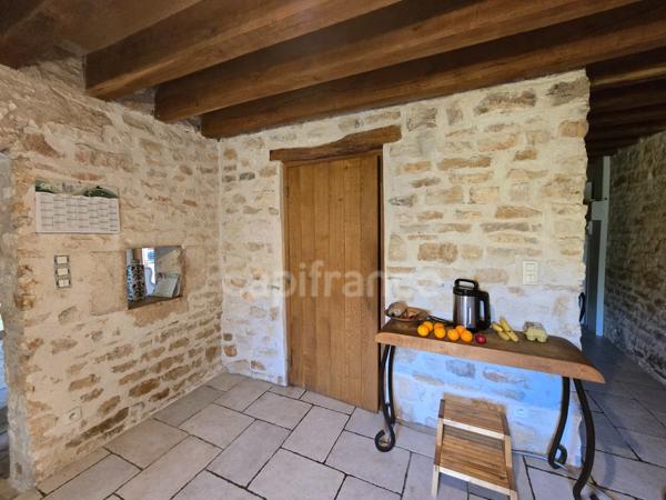 Maison de charme rare au cœur du Vézelien – environ 150 m² habitables, fort potentiel de 230 m2 - 2 chambres potentiel 5