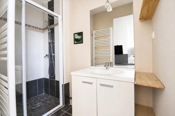 Appartement T3 de caractère avec garage au cœur du Chambon-Feugerolles