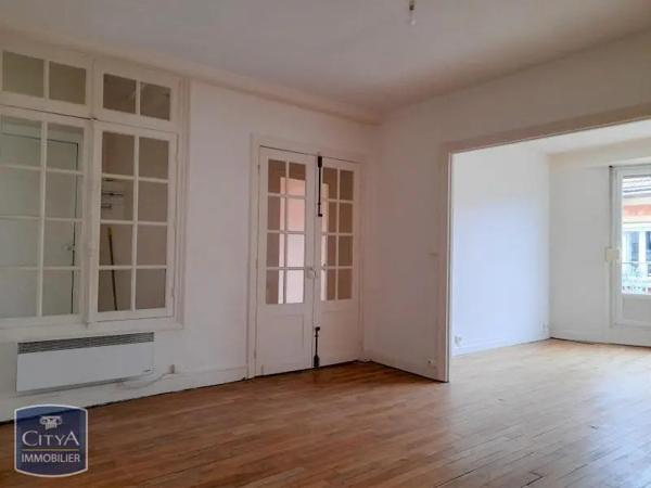 Appartement à louer 2 pièces 55.69m² Reims (51100)