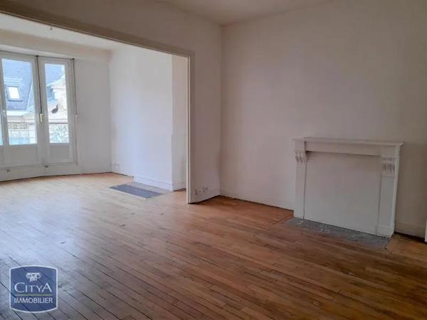 Appartement à louer 2 pièces 55.69m² Reims (51100)