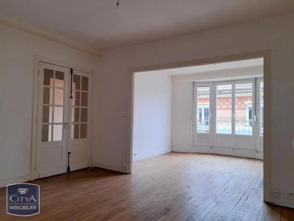 Appartement à louer 2 pièces 55.69m² Reims (51100)