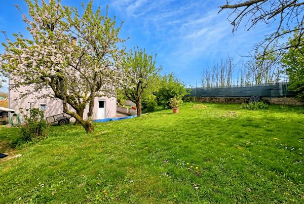 Maison
         5 pièces
        - 98 m² 289 000 € *