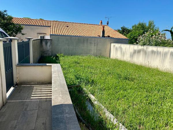 A LOUER - Appartement  3 pièces  meublé- La Rochelle Saint-Maurice