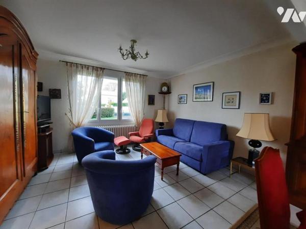 CHALLANS - A 2 kms de l'hyper centre ville