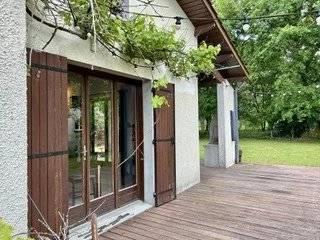 Maison familiale de caractère dans un cadre résidentiel prisé – Le Taillan-Médoc