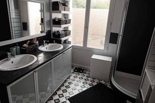 Maison Champs Sur Marne 7 pièce(s) 155 m2 sur sous-sol