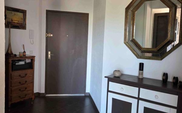 Appartement à vendre    4 pièces • 80,79 m2 Aix-en-Provence