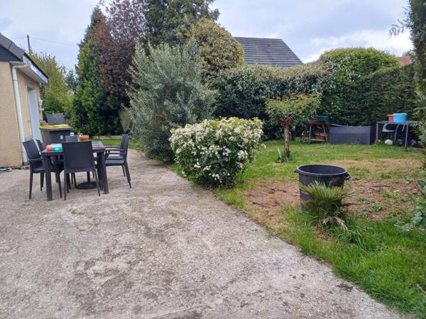 Dieppe proximité centre ville accès tous commerces. Maison de type F 5 130 m² habitable sur 740 m² de terrain .