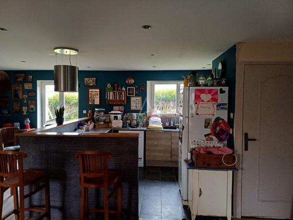 Dieppe proximité centre ville accès tous commerces. Maison de type F 5 130 m² habitable sur 740 m² de terrain .