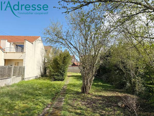 Terrain Noisy Le Grand 423 m2