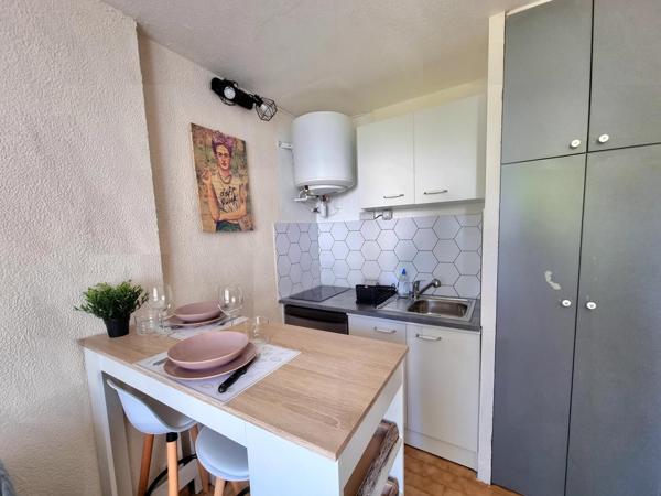 STUDIO PREMIER ETAGE, CELLIER