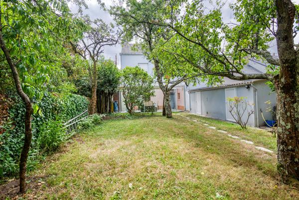 EXCLUSIVITE - A VENDRE Maison Nantes Ste Anne - Jardin et Dépendancess.