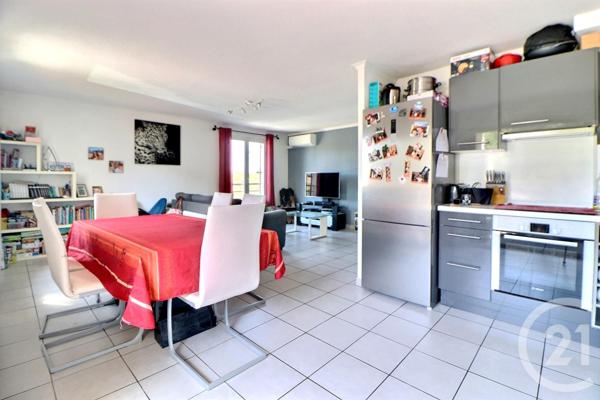 Appartement T3 à vendre  3 pièces - 68 m2 FREJUS - 83