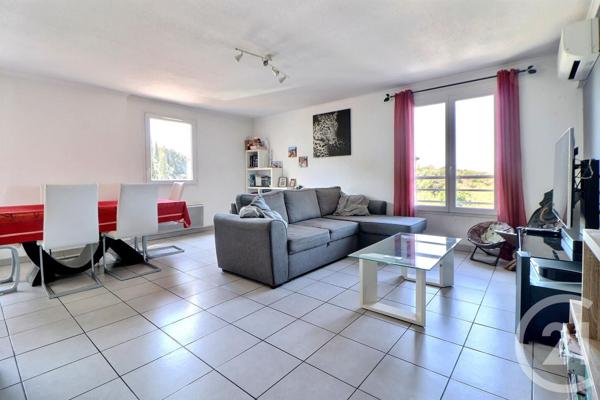 Appartement T3 à vendre  3 pièces - 68 m2 FREJUS - 83