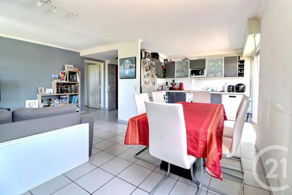 Appartement T3 à vendre  3 pièces - 68 m2 FREJUS - 83