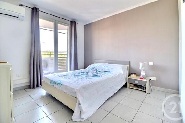 Appartement T3 à vendre  3 pièces - 68 m2 FREJUS - 83