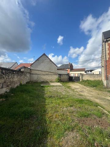 Terrain à CROUY (02880)