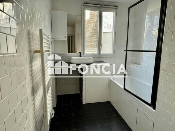 Location Appartement 3 pièces 62.83 m² - 2/4 RUE REMUSAT - 35/37 RUE F. DAVID Paris 75116