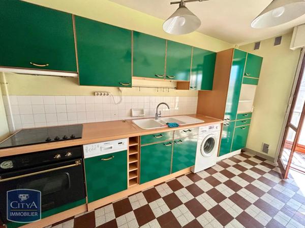 Appartement à louer 4 pièces 84m²