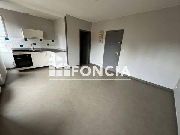 Location Appartement 2 pièces 45.89 m² - Flers 61100