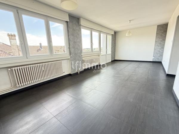 Appartement Lumineux, F4, proche Centre de Morhange.