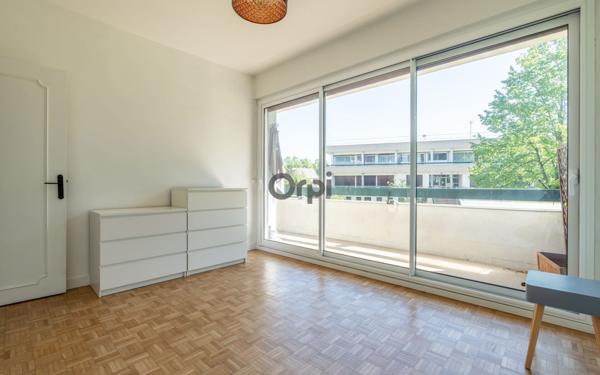 Appartement à vendre    2 pièces • 73,24 m2 Châtenay-Malabry
