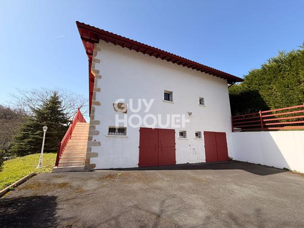 BIRIATOU (5 min d'Hendaye)-BELLE VILLA 5 PIECES DE 218 m²