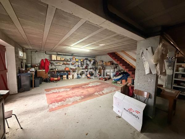 BIRIATOU (5 min d'Hendaye)-BELLE VILLA 5 PIECES DE 218 m²