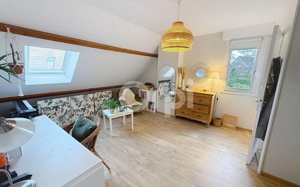 Maison à vendre    6 pièces • 180 m2 Vaux-le-Pénil