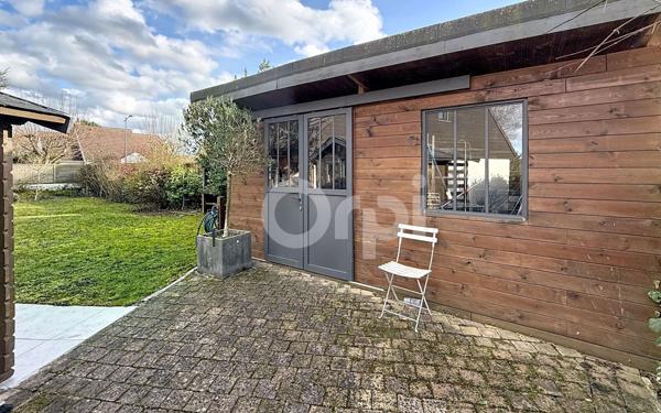 Maison à vendre    6 pièces • 180 m2 Vaux-le-Pénil