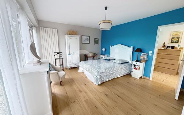 Maison à vendre    6 pièces • 180 m2 Vaux-le-Pénil