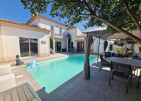 Maison à vendre    4 pièces •  Aigues-Mortes
