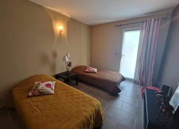 Maison à vendre    4 pièces •  Aigues-Mortes